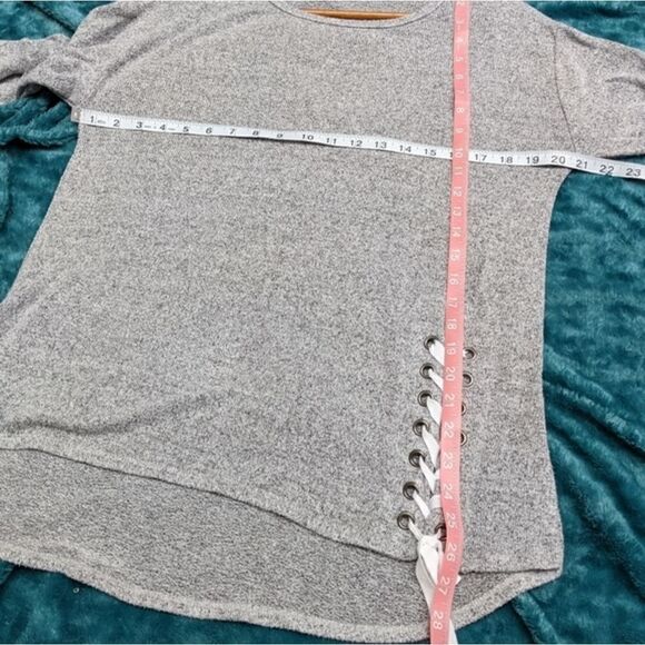 Simply Vera lightweight sweater top - Picture 7 of 7